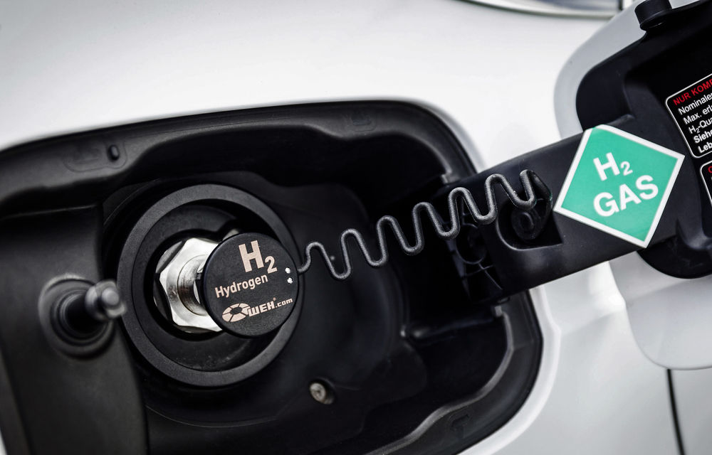 Apă plus dioxid de carbon: nouă ne iese sifon, Audi produce benzină şi motorină - Poza 19