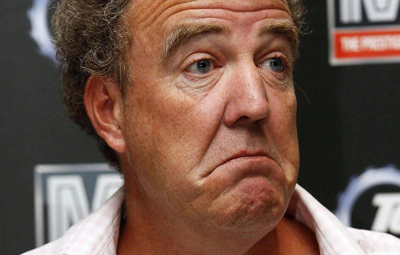 Unii trag ponoasele, alții marchează momentul: hotelul în care Jeremy Clarkson l-a agresat pe producătorul Top Gear a marcat locul cu o plachetă - Poza 1