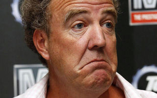 Unii trag ponoasele, alții marchează momentul: hotelul în care Jeremy Clarkson l-a agresat pe producătorul Top Gear a marcat locul cu o plachetă