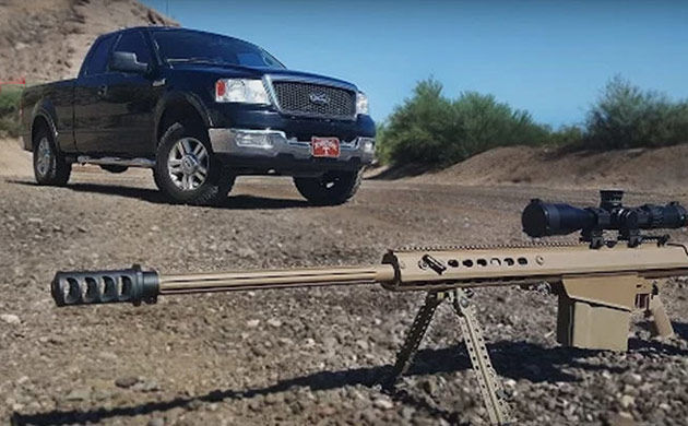 VIDEO: O camionetă americană, masacrată cu arme de calibru mare de dragul unui experiment - Poza 1