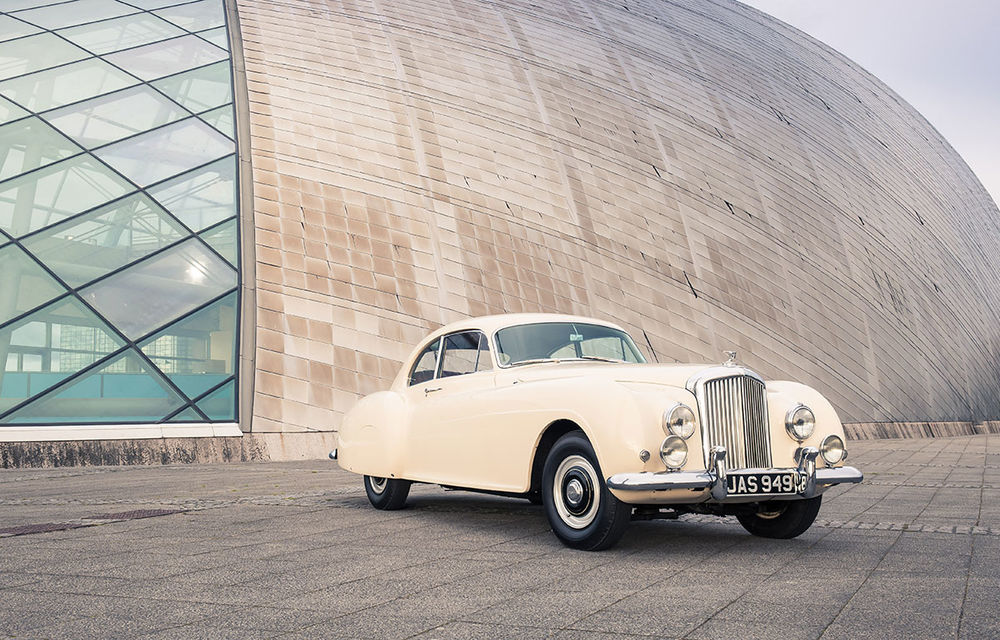 Lecție britanică de istorie: primul Bentley Continental, față în față cu actualul Bentley Continental GT Speed - Poza 17