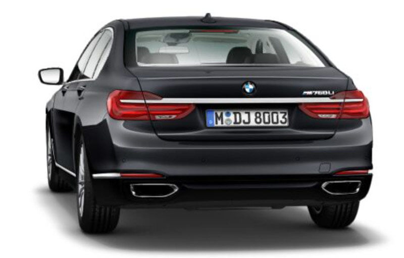 Secretul lui BMW Seria 7, deconspirat: va exista o versiune M760Li cu motor V12 de Rolls Royce - Poza 1