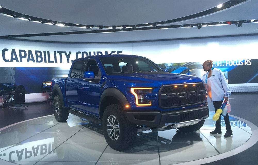 Live from Detroit. Standul Ford Performance e o nebunie: Ford GT, Mustang Shelby, Focus RS și F-150 Raptor - Poza 25