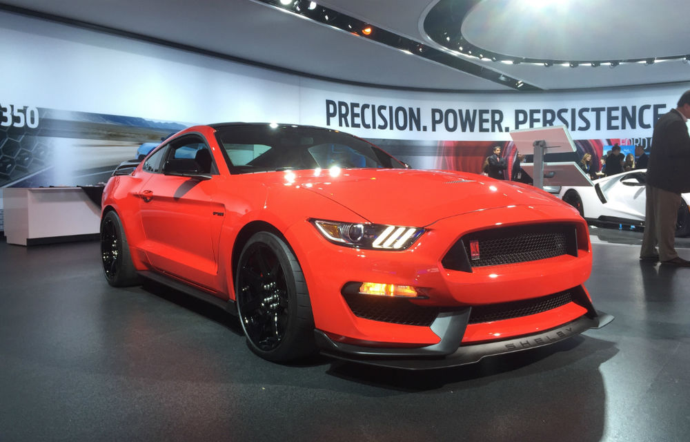 Live from Detroit. Standul Ford Performance e o nebunie: Ford GT, Mustang Shelby, Focus RS și F-150 Raptor - Poza 10
