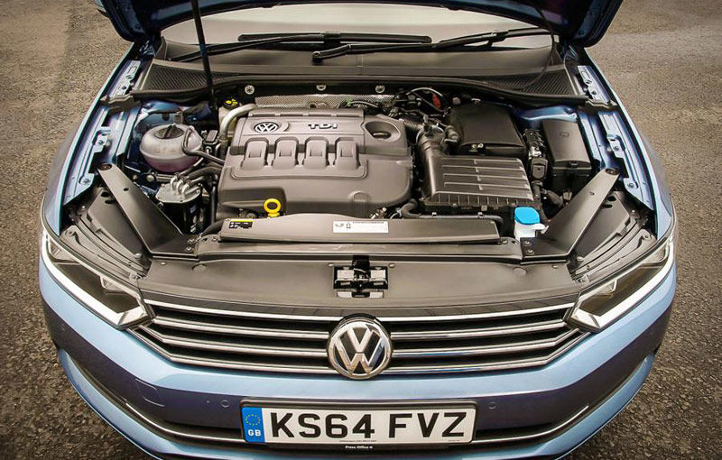 Volkswagen Golf 8 dă startul revoluției motoarelor: 1.4 TSI și 1.6 TDI vor fi înlocuite de propulsoare de 1.5 litri - Poza 1