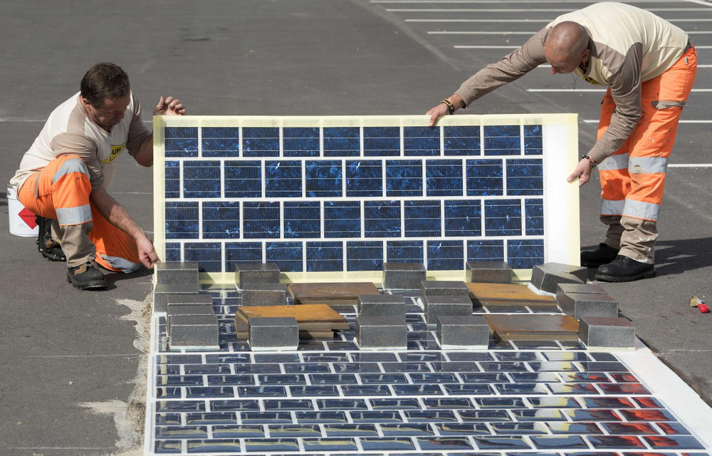 Drumuri solare: francezii vor monta panouri solare pe 1.000 de kilometri de drumuri pentru a alimenta 5 milioane de oameni cu energie - Poza 1