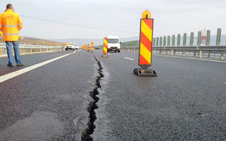 Autostrada fisurată: Orăştie - Sibiu a crăpat pe încă 300 de metri, deşi este închisă traficului