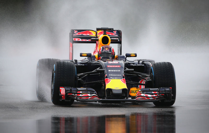 Perspective sumbre pentru Red Bull: &quot;McLaren va progresa, iar Renault va pierde lupta pentru dezvoltarea motoarelor&quot; - Poza 1
