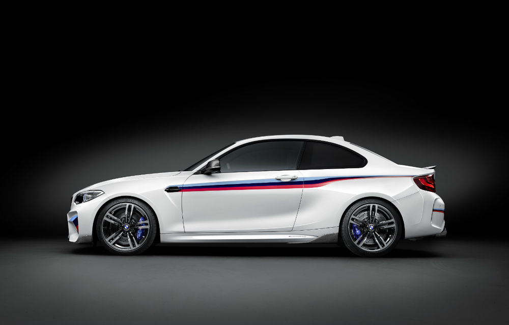 Sare și piper: BMW M2 poate fi &quot;împodobit&quot; cu accesorii M Performance Parts și devine Safety Car în MotoGP - Poza 5