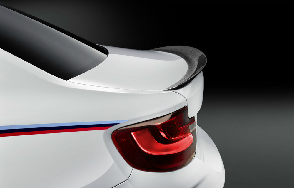 Sare și piper: BMW M2 poate fi &quot;împodobit&quot; cu accesorii M Performance Parts și devine Safety Car în MotoGP - Poza 11