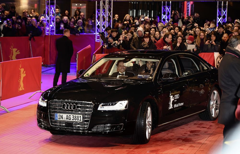 S-a scris istorie: un Audi A8 a transportat fără șofer un actor pe străzile din Berlin - Poza 2