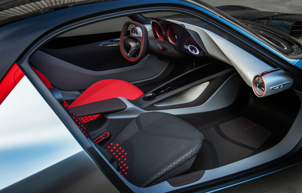 Bine ați venit în viitorul mașinilor Opel: interiorul conceptului GT scapă de butoanele fizice - Poza 5