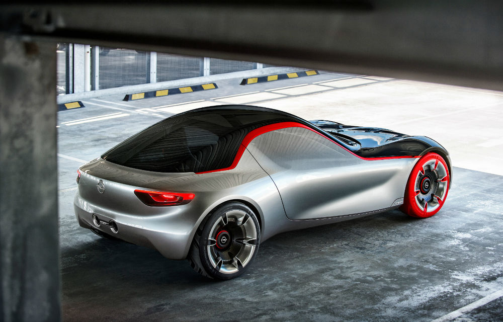 Bine ați venit în viitorul mașinilor Opel: interiorul conceptului GT scapă de butoanele fizice - Poza 11