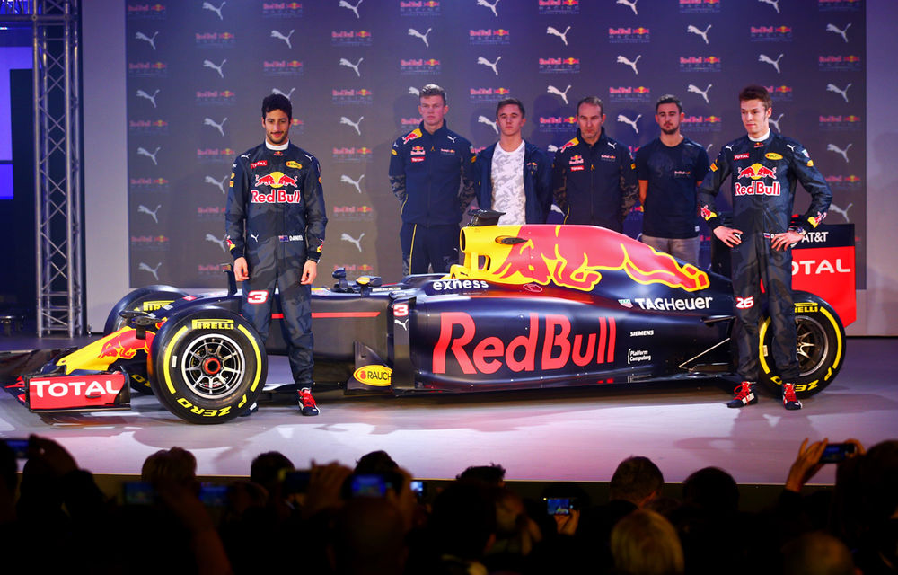 Red Bull şi-a prezentat noile culori pentru 2016, dar nu-şi face iluzii: &quot;Toro Rosso ne va învinge în prima jumătate a anului&quot; - Poza 6