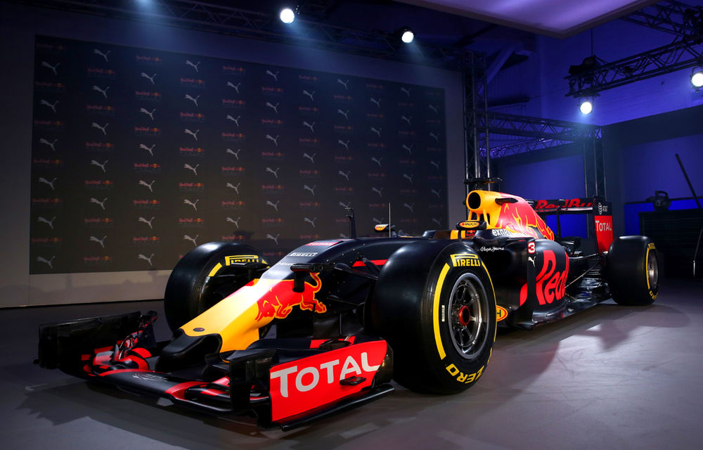 Red Bull şi-a prezentat noile culori pentru 2016, dar nu-şi face iluzii: &quot;Toro Rosso ne va învinge în prima jumătate a anului&quot; - Poza 3