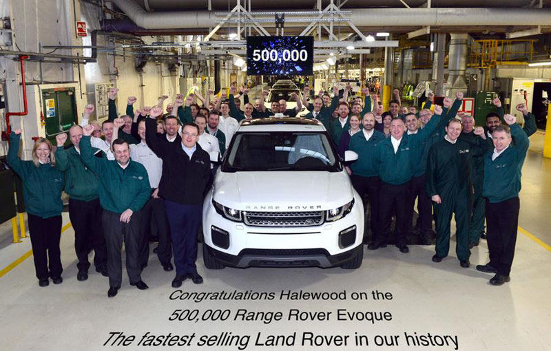 Range Rover Evoque este cea mai profitabilă invenție pentru englezi: jumătate de milion de mașini vândute în doar patru ani - Poza 1