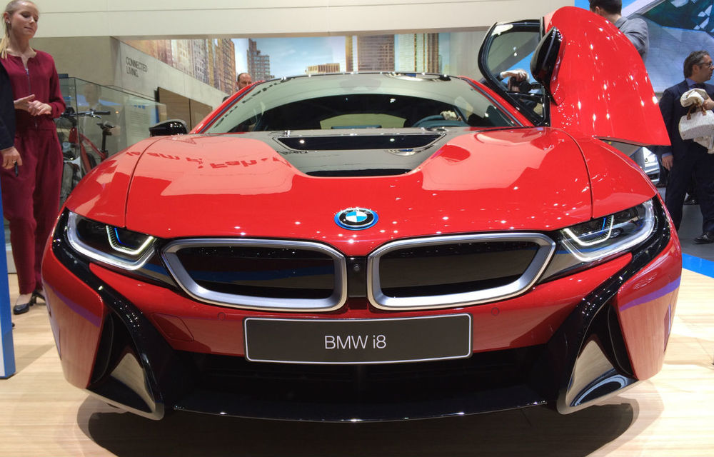 GENEVA 2016 LIVE: Cel mai puternic Seria 7 din istorie a strălucit la standul BMW - Poza 9