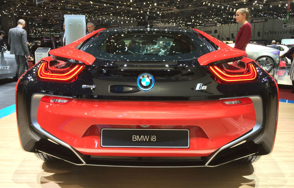 GENEVA 2016 LIVE: Cel mai puternic Seria 7 din istorie a strălucit la standul BMW - Poza 13