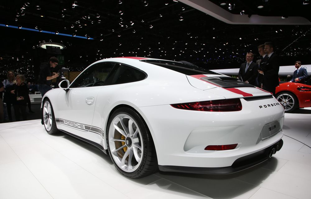 GENEVA 2016 LIVE: Porsche a mizat pe puritate sportivă: 911 R și noul 718 Boxster - Poza 8