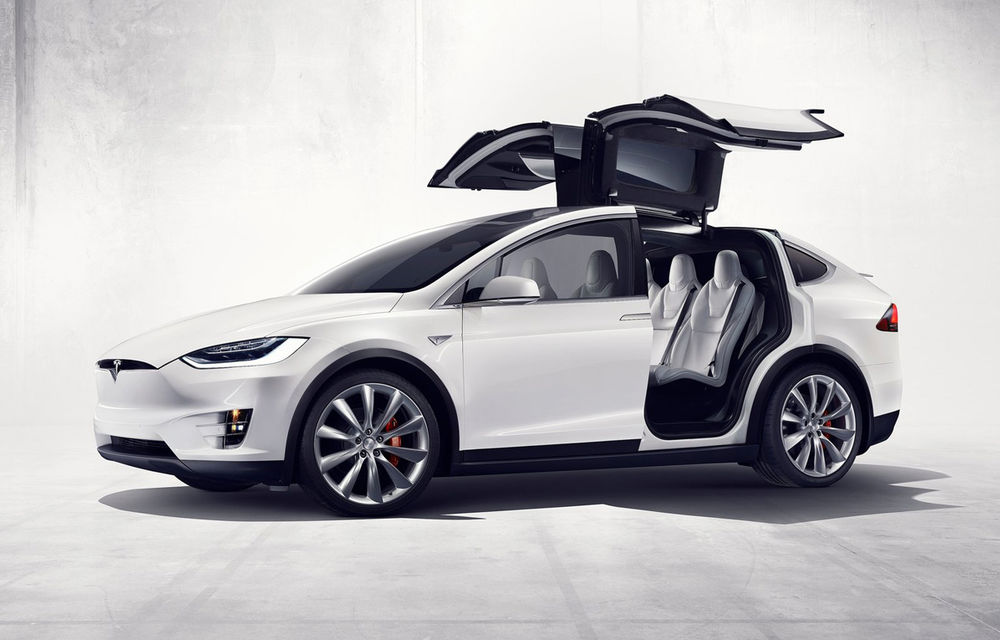 Între 94.000 și 132.000 de euro. Prețurile noului Tesla Model X le concurează în Europa pe cele ale lui Porsche Cayenne - Poza 1