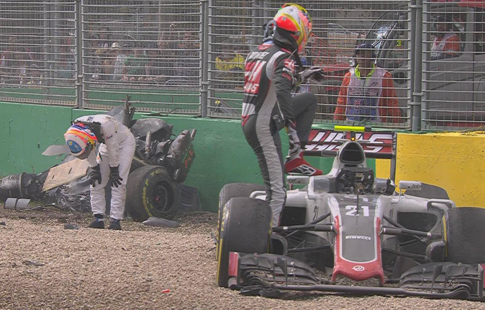 Debut triumfător pentru Rosberg: victorie în Australia, cu Hamilton şi Vettel pe podium. Alonso a scăpat teafăr după un accident grav - Poza 4
