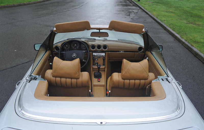 Parfum de Securitate: un Mercedes SL350 care i-a aparţinut lui Nicolae Ceauşescu, vândut la licitaţie cu 50.000 de euro - Poza 12