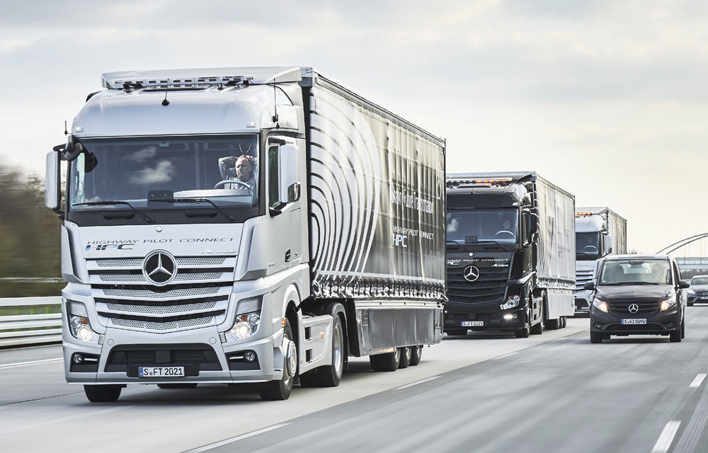 La volan cu mâinile la ceafă: Mercedes a început testarea camioanelor autonome - Poza 1