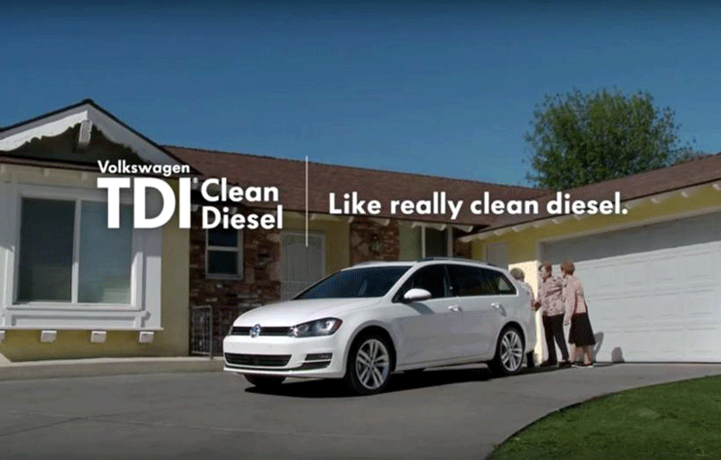 Ponoasele Dieselgate par să nu se mai termine: Volkswagen, dați în judecată pentru reclame mincinoase - Poza 1