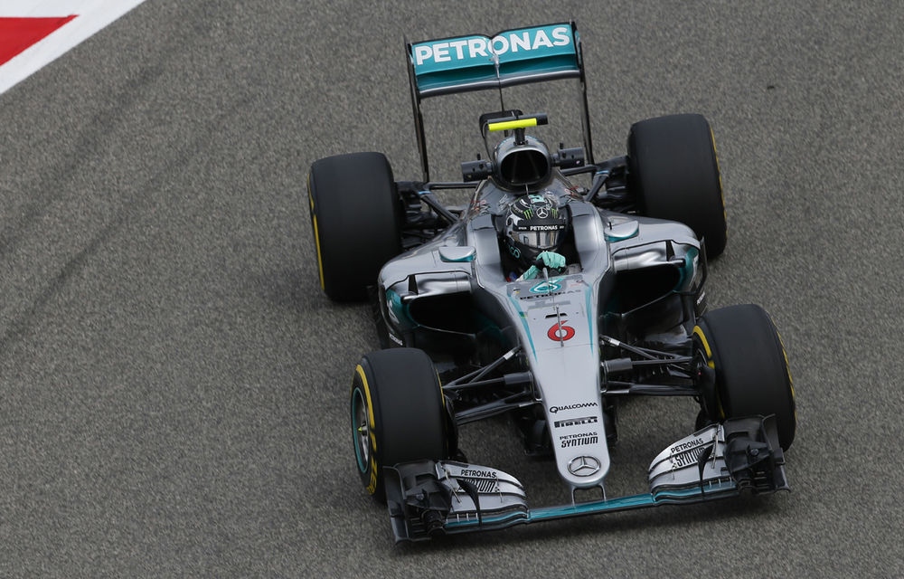 Rosberg recidivează și câștigă în Bahrain în fața lui Raikkonen și Hamilton. Vettel, abandon înainte de start - Poza 1