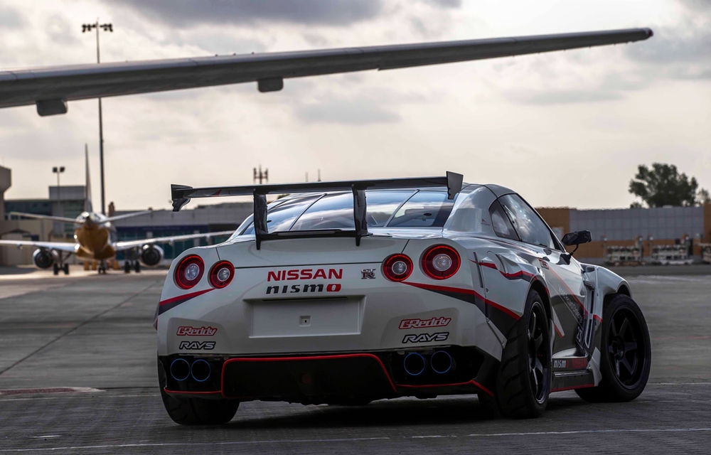 Drift la 305 km/h. Nissan GT-R a intrat în Cartea Recordurilor după ce a realizat &quot;Cel mai rapid drift din istorie&quot; - Poza 5
