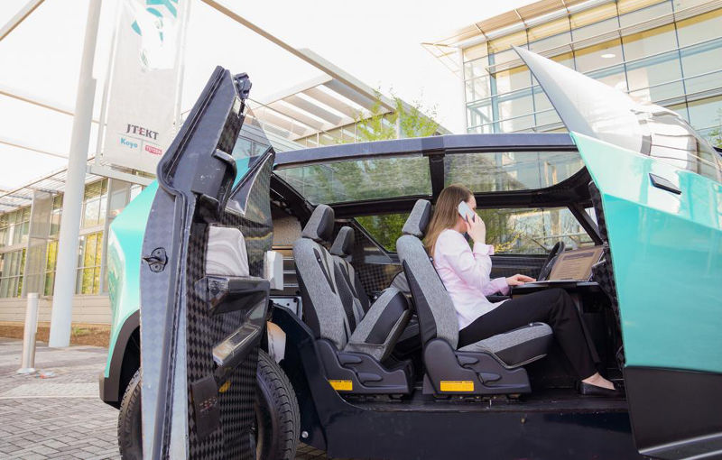 Maşina ideală pentru noua generaţie: Toyota uBox Concept poate fi folosită ca birou mobil prin eliminarea scaunelor spate - Poza 5