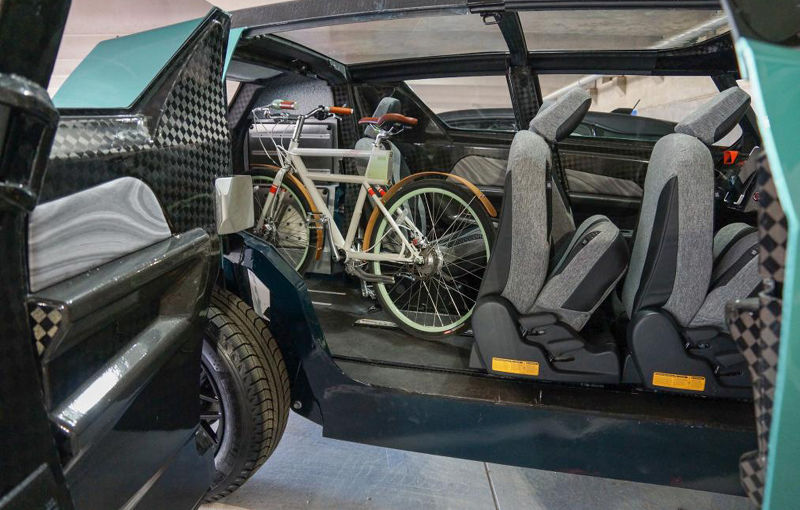 Maşina ideală pentru noua generaţie: Toyota uBox Concept poate fi folosită ca birou mobil prin eliminarea scaunelor spate - Poza 7