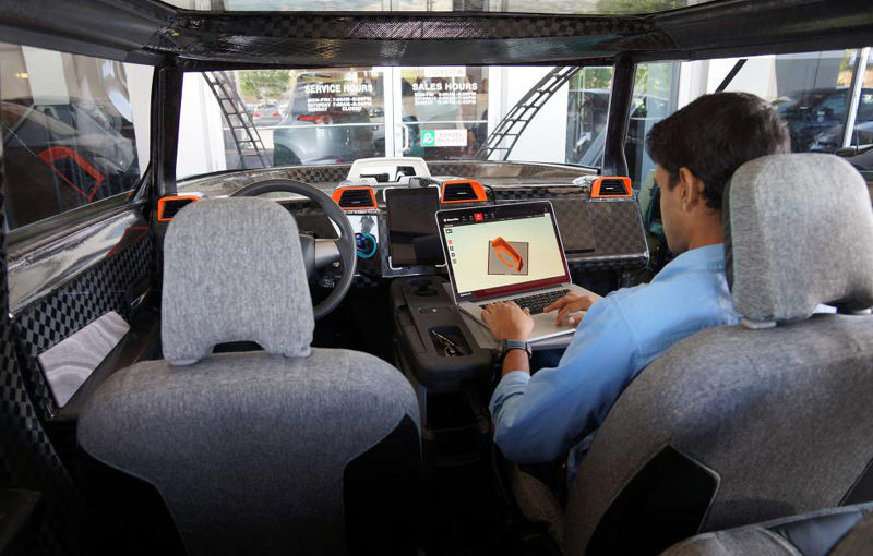 Maşina ideală pentru noua generaţie: Toyota uBox Concept poate fi folosită ca birou mobil prin eliminarea scaunelor spate - Poza 3