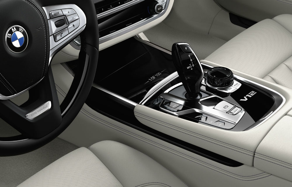 Mai mult lux, mai multă putere: BMW Seria 7 primeşte o ediţie centenară în serie limitată de 100 de unităţi cu două motorizări noi - Poza 13