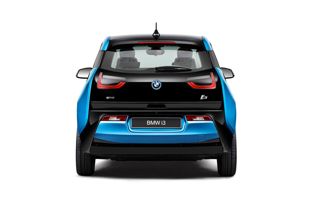 Cu 50% mai multă autonomie electrică: BMW i3 primește un update care-i oferă 300 de kilometri între încărcări - Poza 5