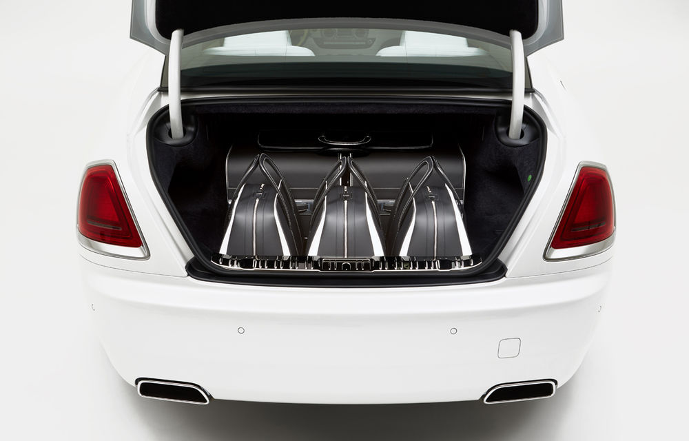 Set de 6 genți la preț de BMW Seria 3: faceți cunoștință cu gențile de 40.000 de euro semnate Rolls-Royce - Poza 1