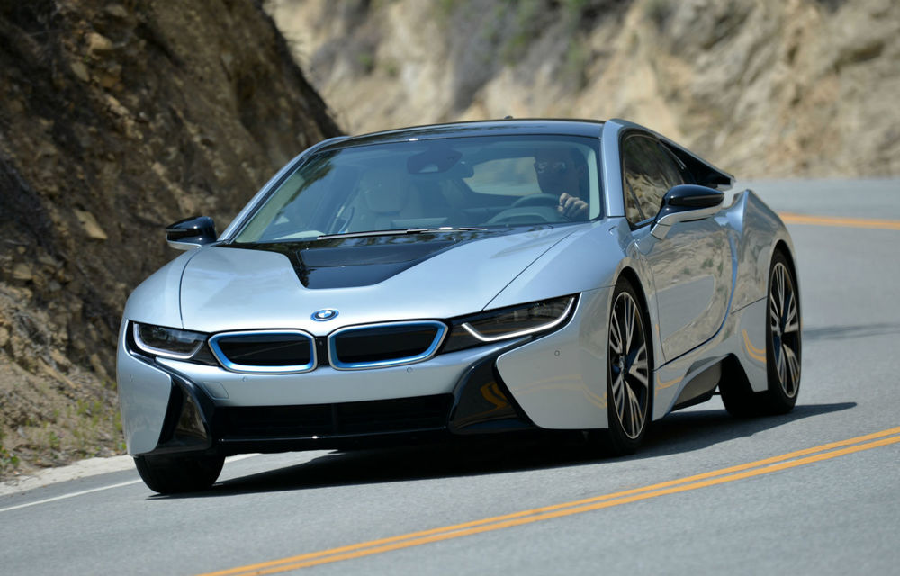 BMW i8 facelift va avea o putere totală de 425 CP şi mai multă autonomie în regim electric - Poza 1