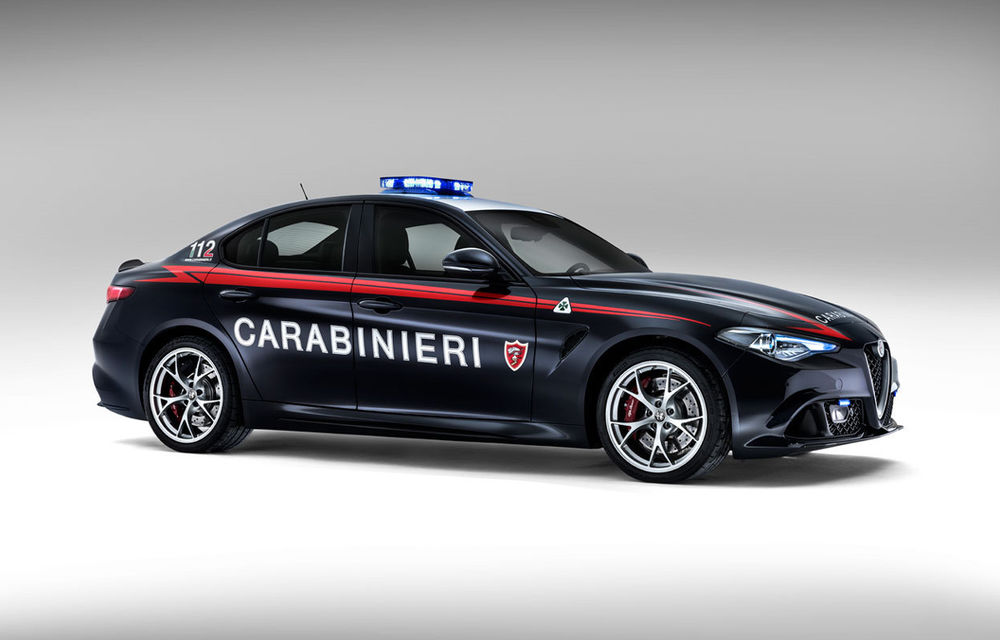 Cea mai puternică maşină de poliţie: Alfa Romeo Giulia are 510 CP, o viteză maximă de 307 km/h şi va ajuta forţele de ordine din Italia - Poza 4