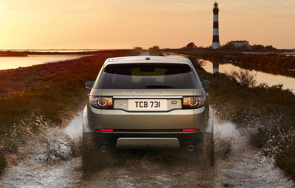 S-au săturat de maşini? Land Rover va lansa propriul smartphone în 2017 - Poza 1