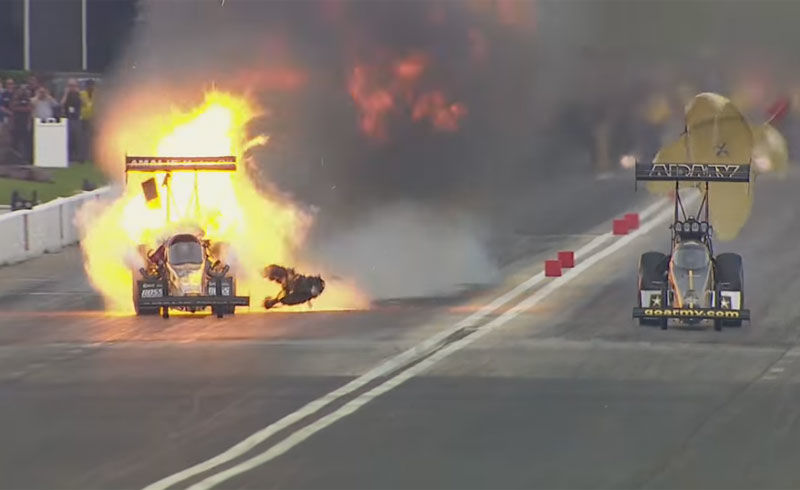 VIDEO: Pericolele unei curse de drag: un motor de 10.000 de cai putere a explodat în direct - Poza 1