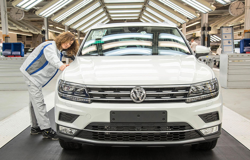 Dieselgate a afectat bonusurile muncitorilor VW, dar nu le-a eliminat: 3950 de euro pentru fiecare angajat Volkswagen din Germania - Poza 1