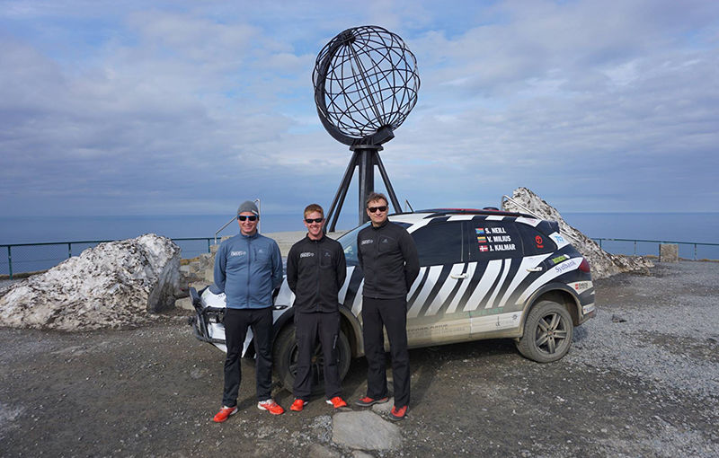 Record mondial doborât: 8 zile și 21 de ore pentru traversarea celor 17.450 de kilometri dintre Capul Nord (Norvegia) și Cape Agulhas (Africa de Sud) - Poza 1