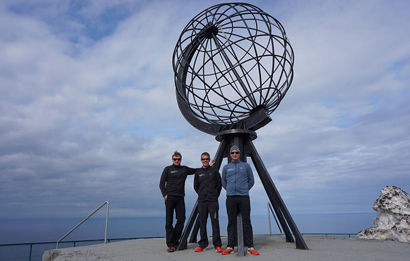 Record mondial doborât: 8 zile și 21 de ore pentru traversarea celor 17.450 de kilometri dintre Capul Nord (Norvegia) și Cape Agulhas (Africa de Sud) - Poza 5