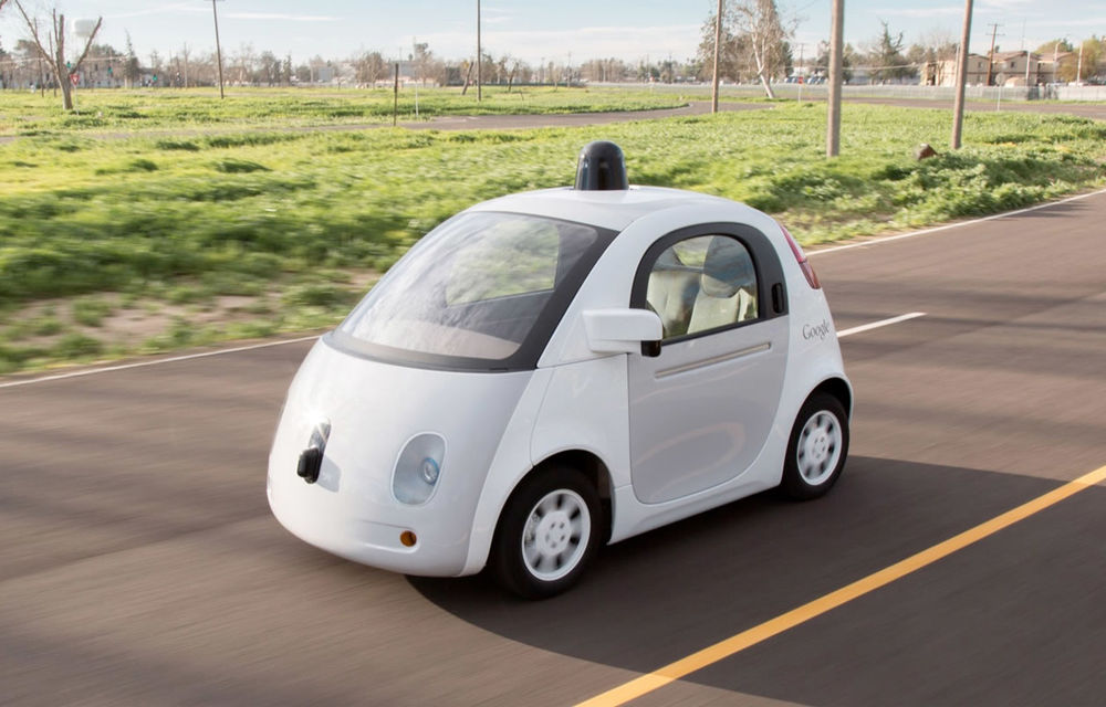 Jobul de vis? Google angajează &quot;șoferi&quot; în mașinile care se conduc singure - Poza 1
