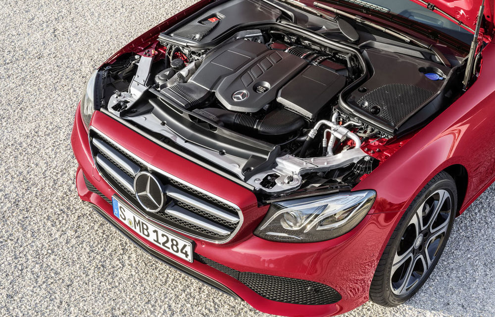 Toți banii pe diesel: Versiunea E 220d începe revoluția de 3.3 miliarde de euro pe care Mercedes o anunță în gama sa de motoare diesel - Poza 1