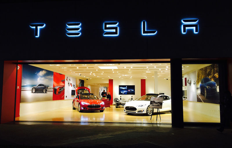 Oficialii Tesla Motors, trași de urechi de autoritățile americane: au încercat să ascundă defecte prin înțelegeri confidențiale semnate cu clienții - Poza 1