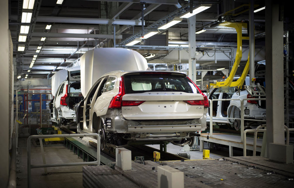 Volvo a născut primul V90 destinat clienților și așteaptă un nou record de vânzări - Poza 7