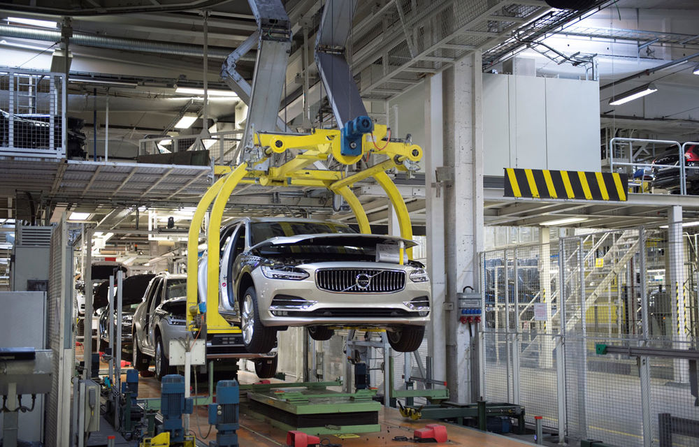 Volvo a născut primul V90 destinat clienților și așteaptă un nou record de vânzări - Poza 6