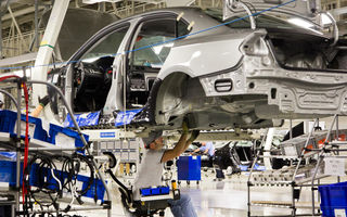 Un nou scandal loveşte industria auto germană: Volkswagen, BMW şi Daimler, acuzate că au fixat preţurile la oţel
