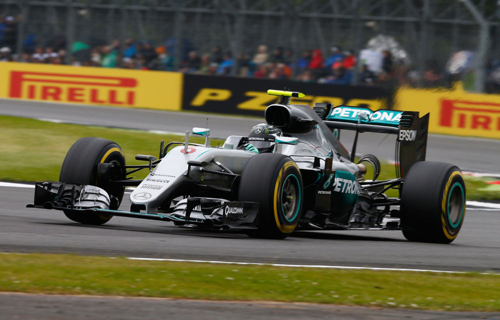 Controverse după penalizarea lui Rosberg: rivalii de la Red Bull consideră că interzicerea mesajelor nu are sens - Poza 1